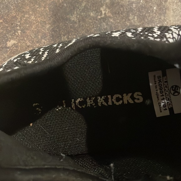 Light up shoes, but don’t know if they work - Picture 4 of 13